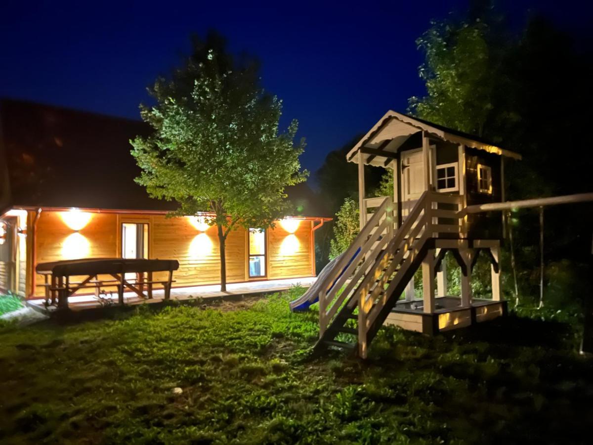 Pokoj 6 Osobowy Guciow Roztocze Appartement Buitenkant foto